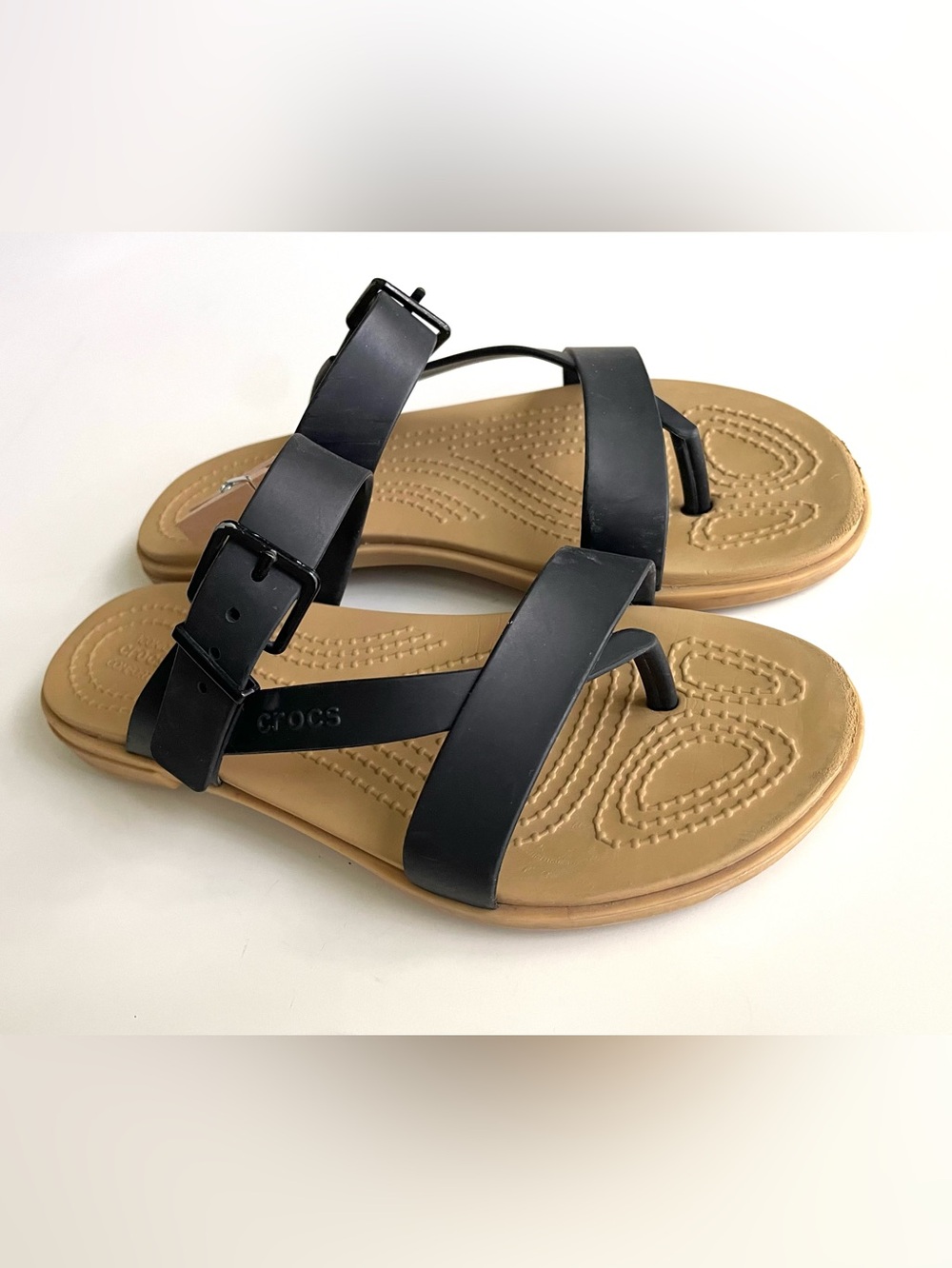 Crocs Tulum Toe Post Sandals – Black/Tan – W5